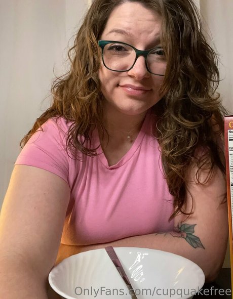 cupquakefree beautiful pornstar picture