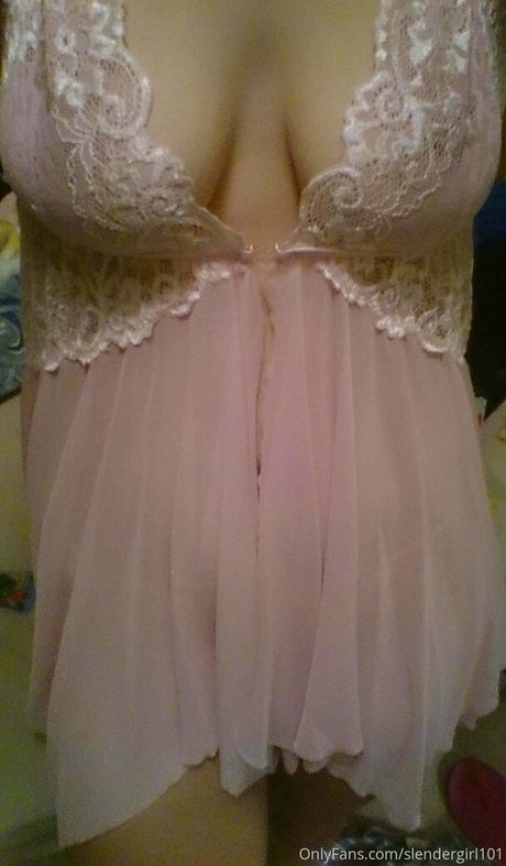 slender024 model erotic photos