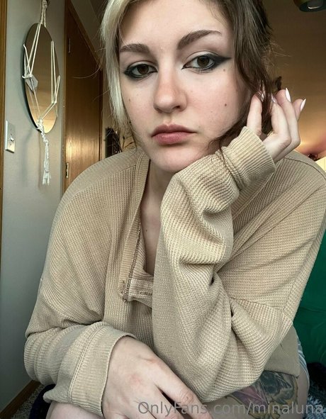 minaluna star images