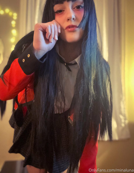 minaluna model beautiful pics