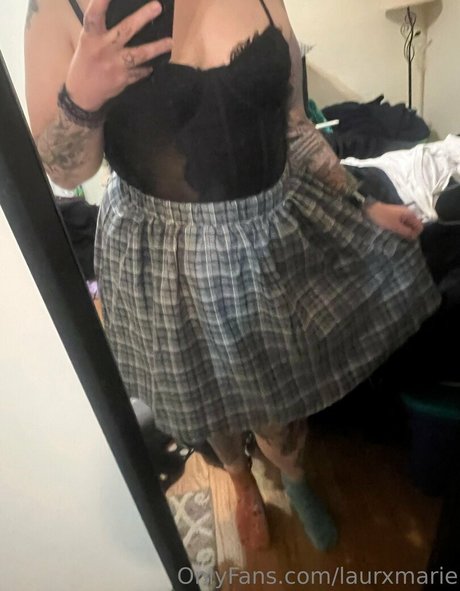 laurxmarie hot actress image