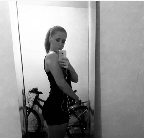 military girls onlyfans pornos picture