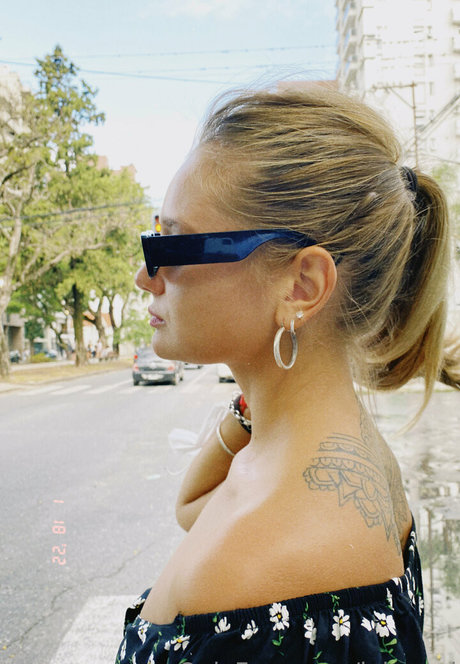 lolaaaai nice actress picture