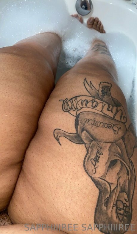 sapphiiireee model top archive