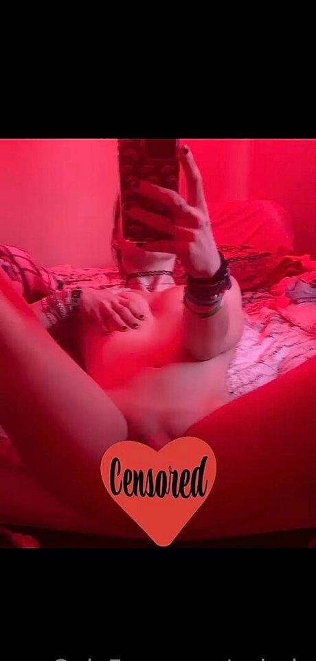 vylyria model hot galleries