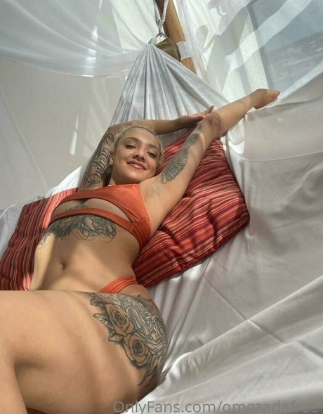 omgzadafree exclusive star pic