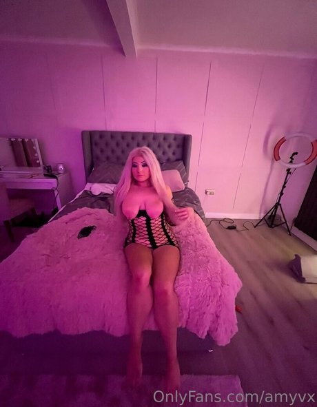 Amyvx pornstar hot pic