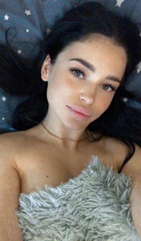 Mila Moore pornstar sexy photos