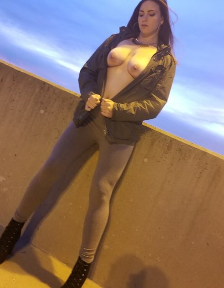 Anacondanoire star adult photo