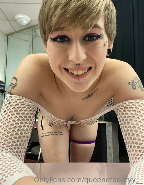 queenofbootyy__ model porn images