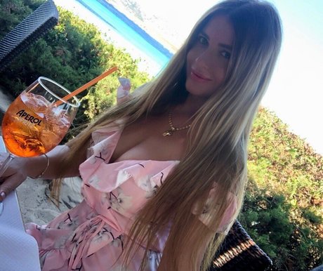 Anna Ilyasova best pornstar pics