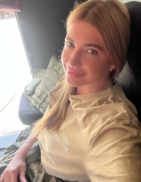 Anna Ilyasova model free photo