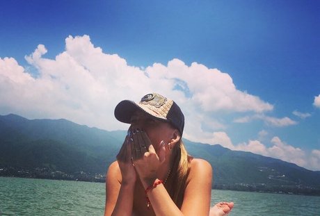 Anna Ilyasova model adult picture