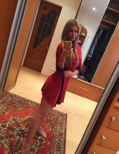 Anna Ilyasova nice actress pics