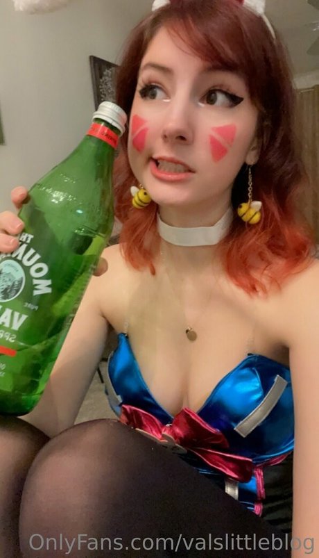 valvestia nudes star pictures