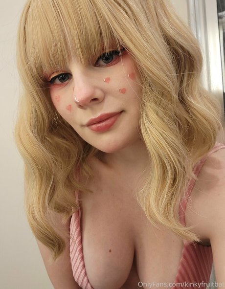 kindlyfruitbat high quality model photo