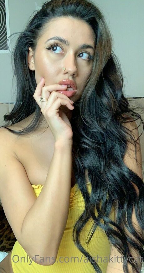 tiny nymph222 beautiful pornstar picture