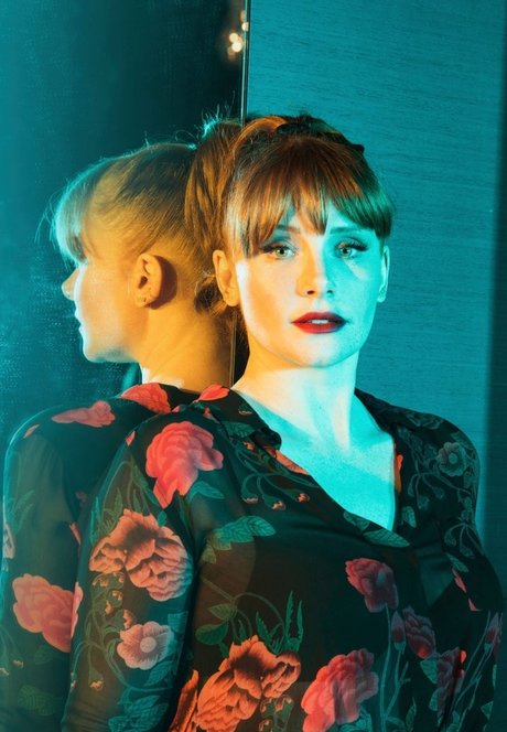 Bryce Dallas Howard star nude gallery