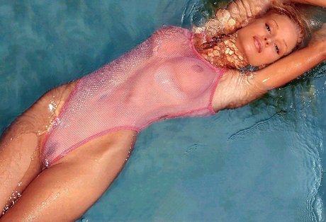 Michelle Hunziker star hd pictures