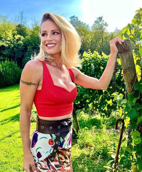 Michelle Hunziker best actress images