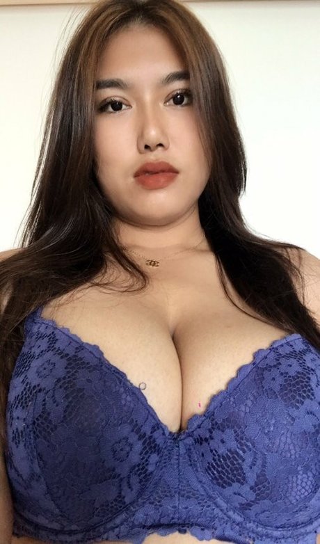 Thanaporn sexy pornstar img