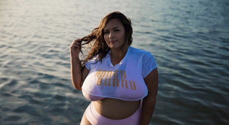 Nicole Denise Johansson nudes model pictures