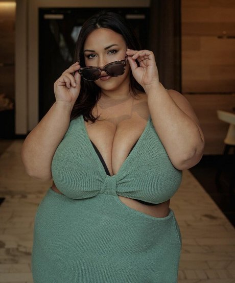 Nicole Denise Johansson pornographic model images