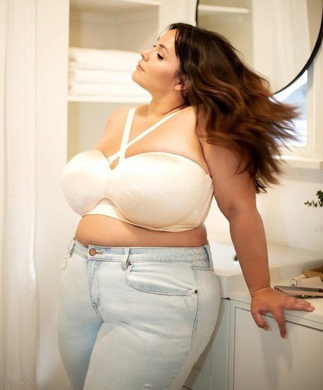 Nicole Denise Johansson pretty pornstar galleries