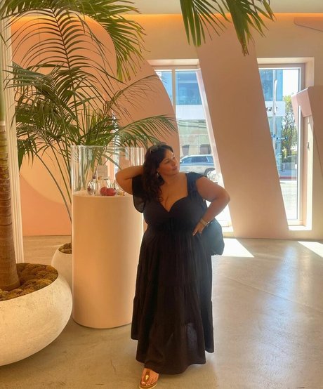 Nicole Denise Johansson sex model pic