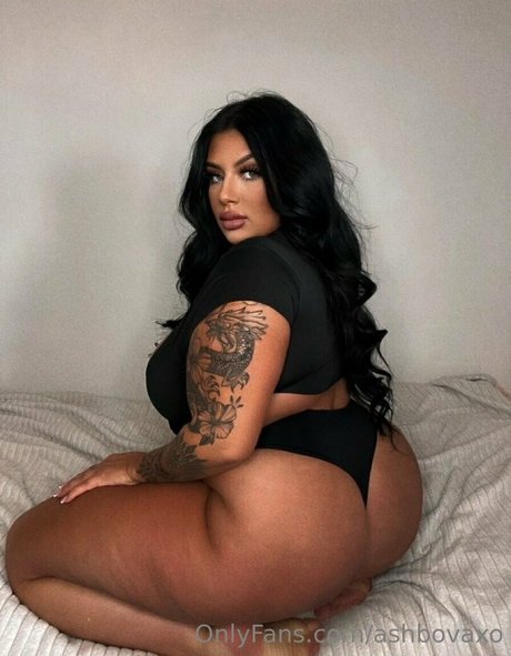 ashbovaxo model nudes image