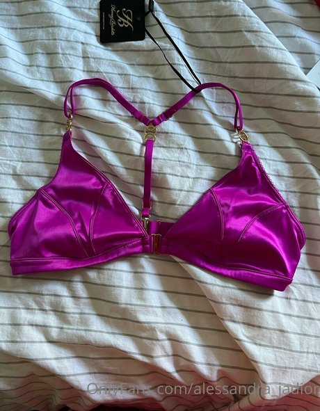 alessandra jadior art model photos