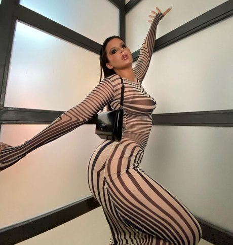 Nathy Peluso free actress galleries