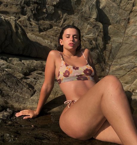 Nathy Peluso beautiful model img