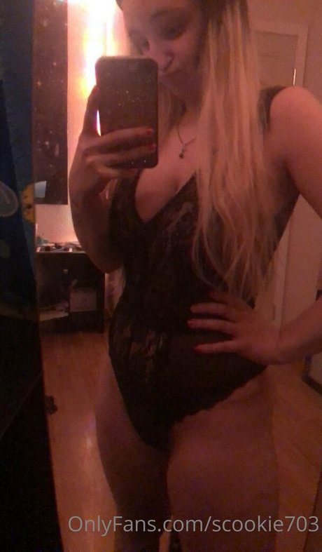 scookie703 star sexy picture