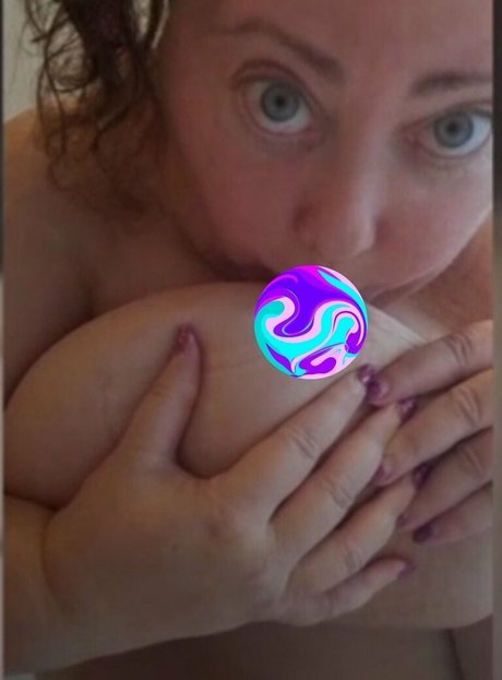 busty sierra free hd model photos