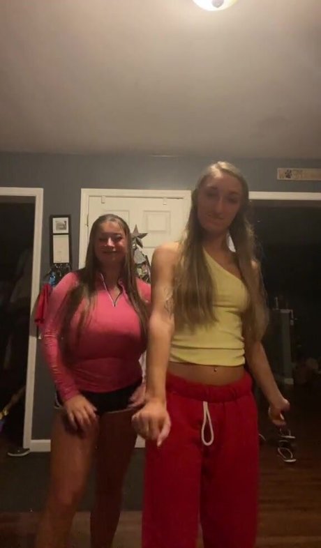 pregnant xxx onlyfans erotic photos