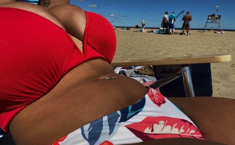 ebony smoking onlyfans nude galleries