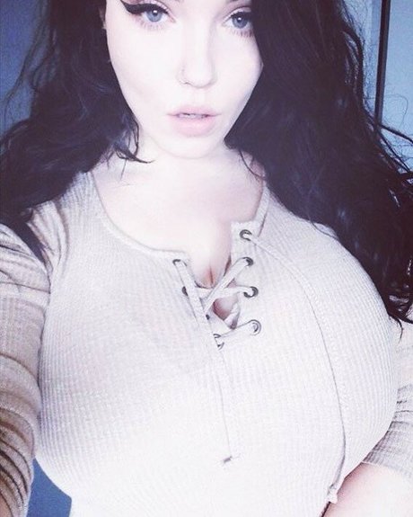 Betty Dahmer model free pictures