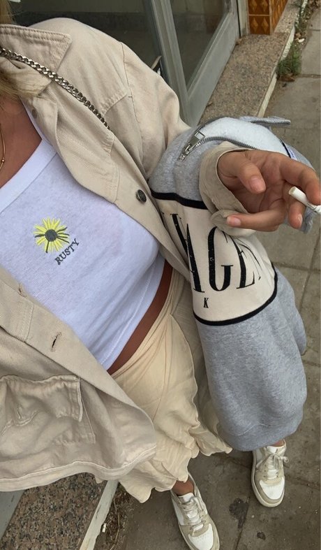 wife blowjob onlyfans top picture