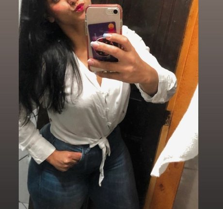 Gabriela Batista Torres naked model gallery