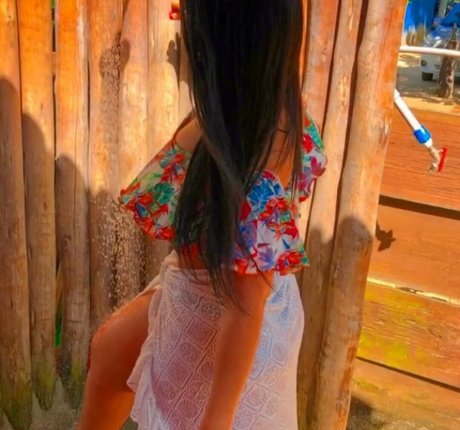 Gabriela Batista Torres art model image