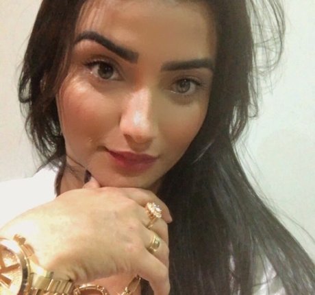 Gabriela Batista Torres model pretty image