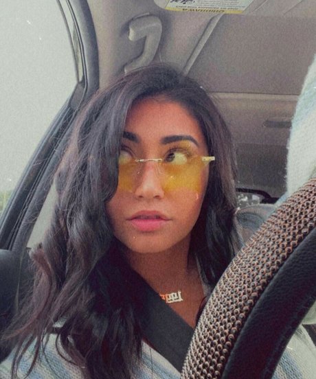 justlovely pornstar sex image