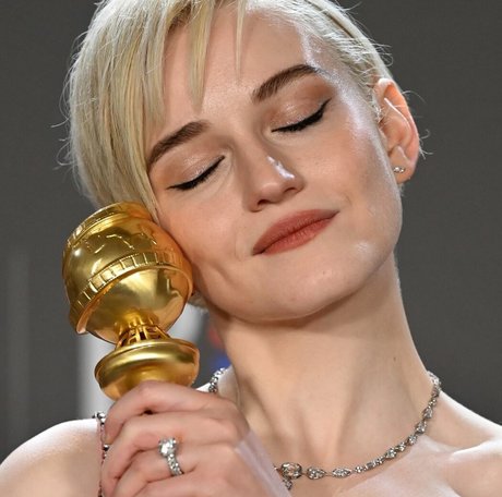 Julia Garner sexy pornstar photos