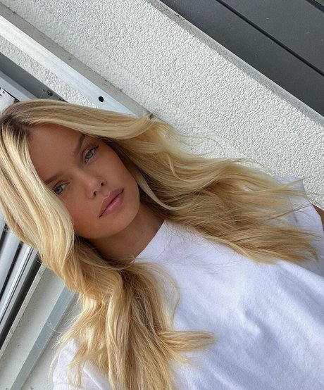 Frida Aasen top pornstar images