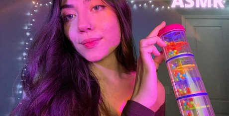 Lofiluvasmr hd model pics