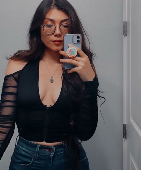 Lofiluvasmr hd model archive