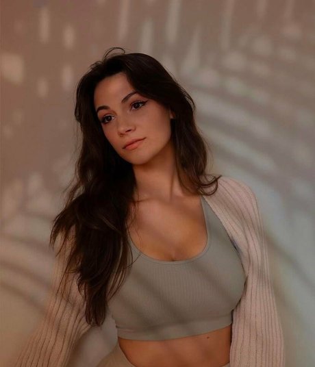 alexiarayeigshid hd actress img