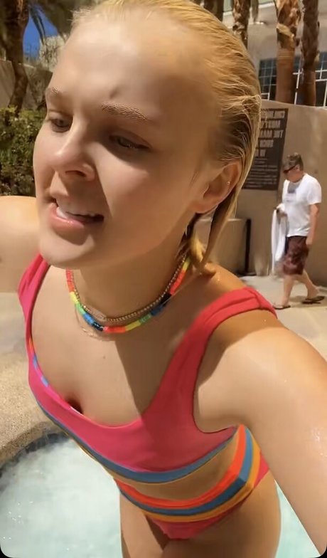 Jojo Siwa model nice pics