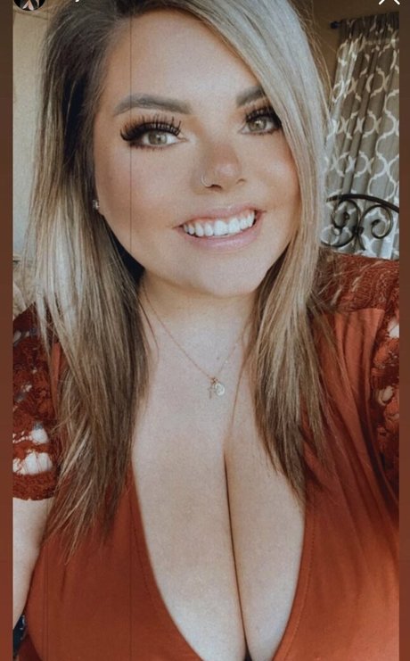 Lilly M model art photo